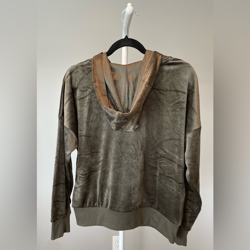 Felina Olive Velour Sweatsuit with Zip-Up Jacket and Jogger Pants - Size Medium - Picture 7 of 9